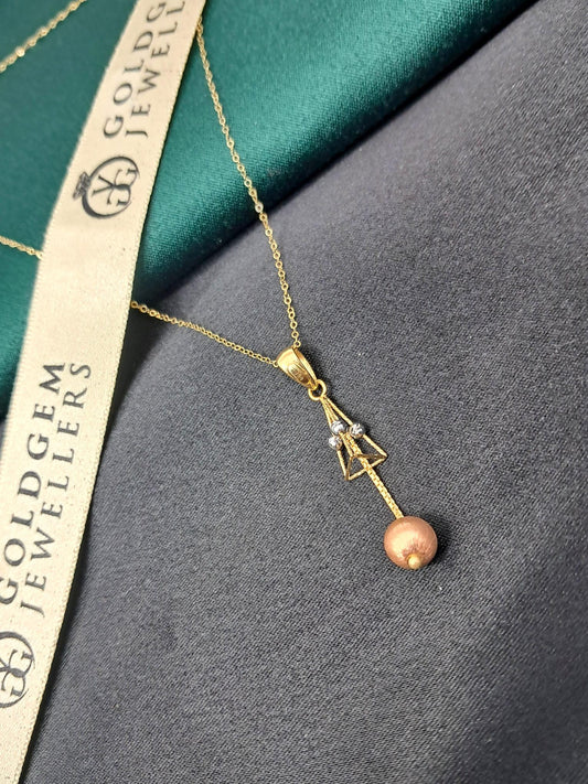 18ct yellow gold 3 tone  geometric pendant