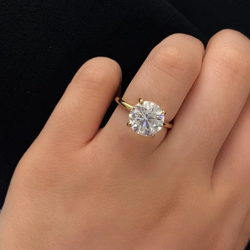 18ct Gold Lab Grown Diamond Solitaire Ring – 5ct ROUND