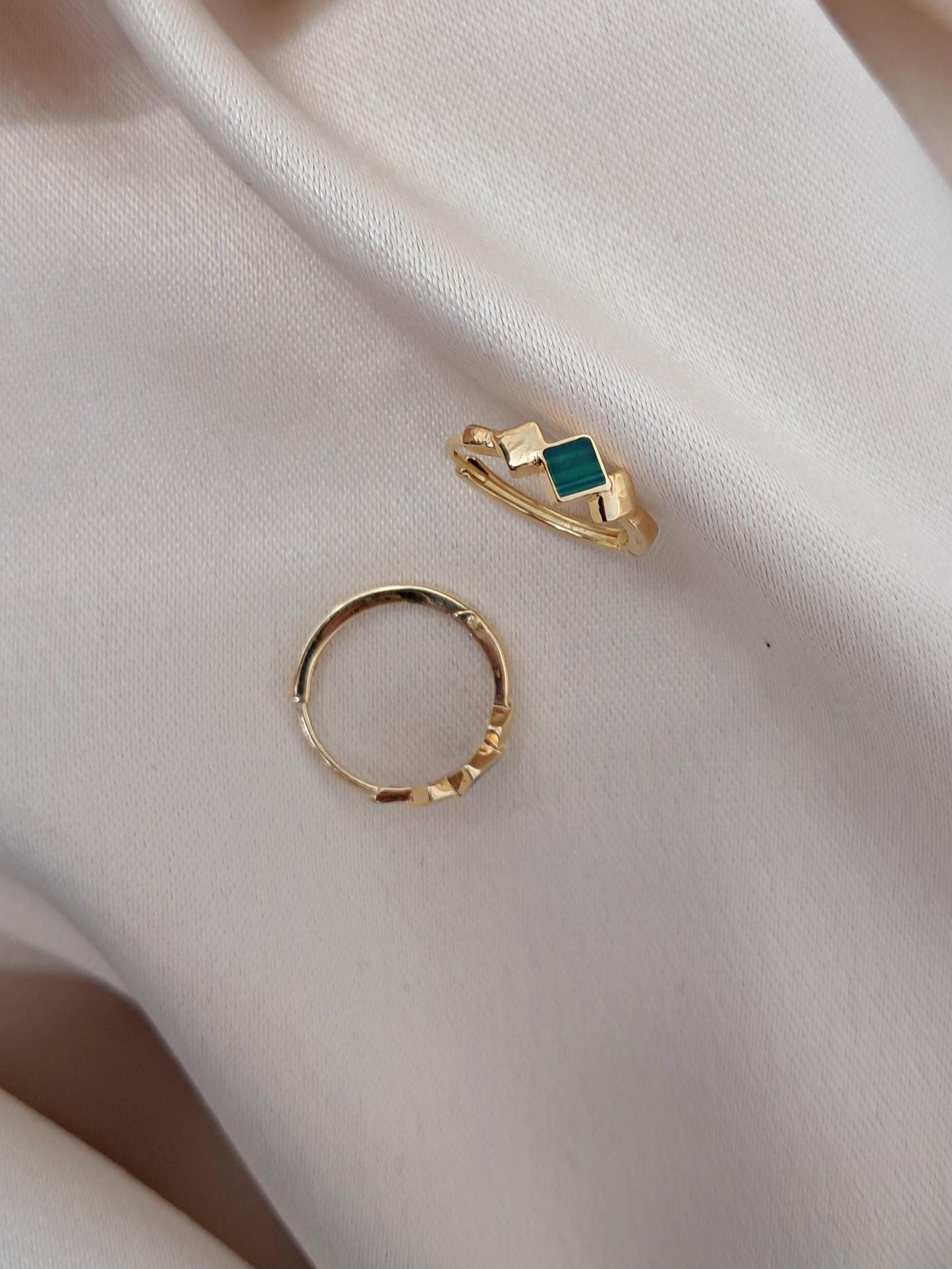 18ct Yellow Gold Malachite Earring Hoops