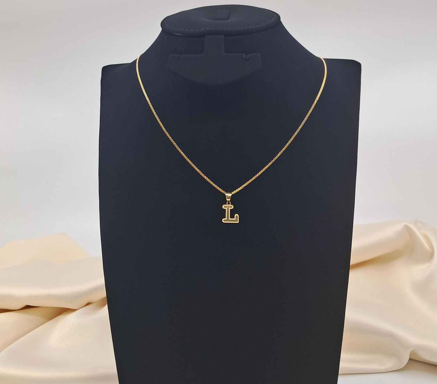18ct Yellow Gold Alphabet L Pendant Only