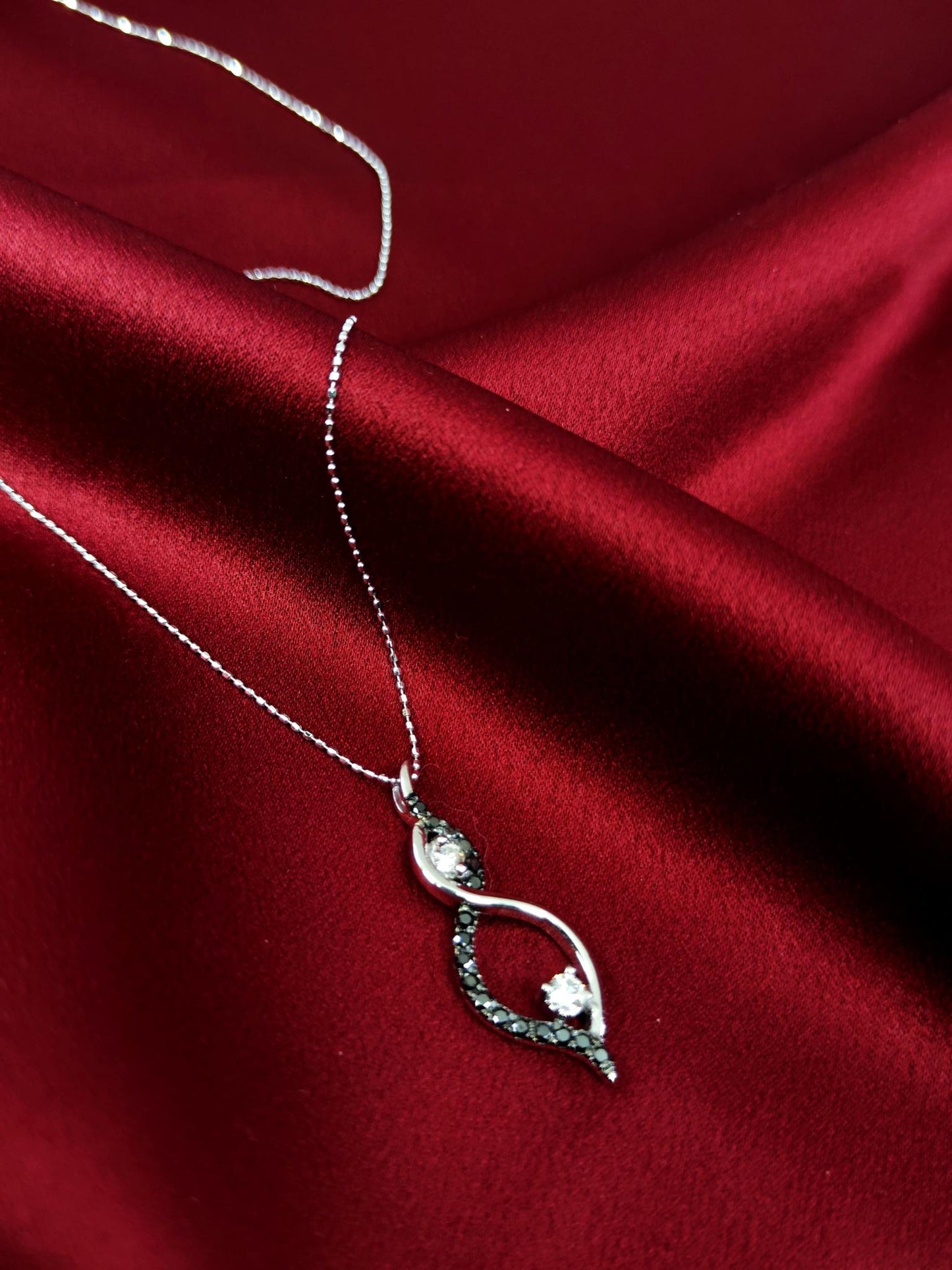 18ct White Gold Natural Diamonds & Black Diamonds Pendant