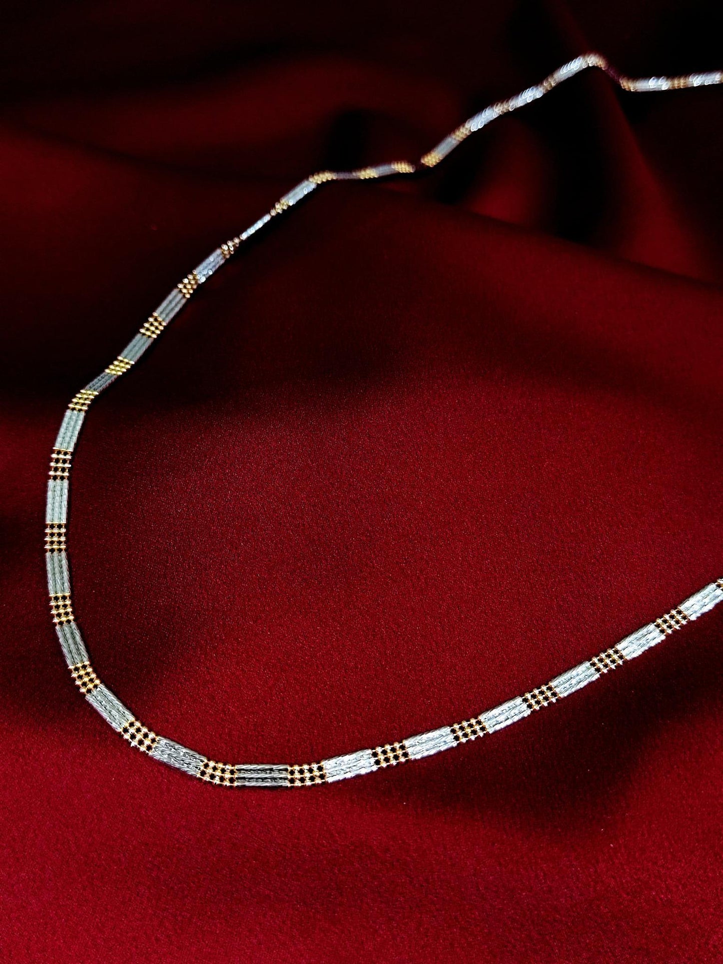 18CT 2 Tone Chain