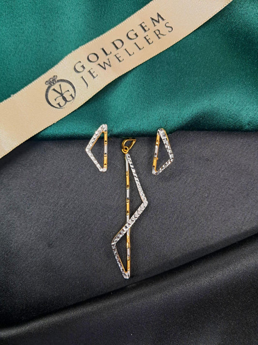 18ct Yellow & White Gold 2 Tone Pendant And Earring Set 5G
