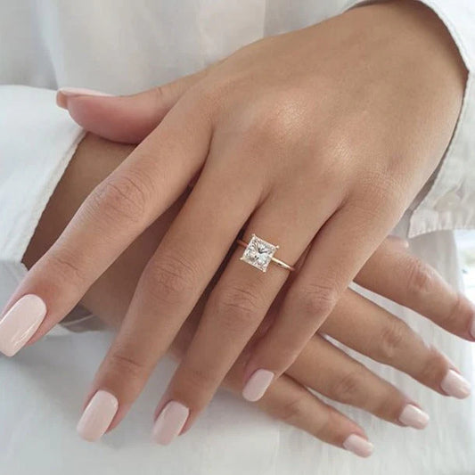 18ct Gold 2ct Lab Grown Princess Cut Solataire Ring