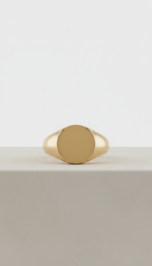Classic 18ct Gold Signet Ring