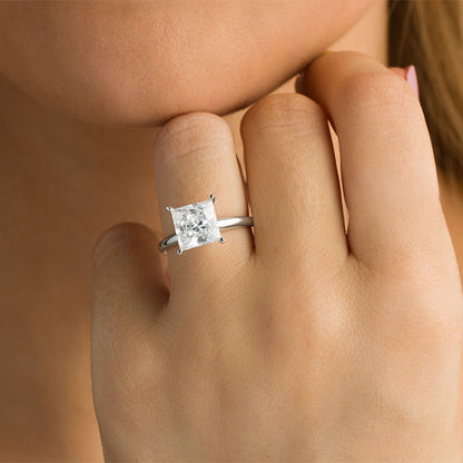 18ct Gold 3ct Lab Grown Princess Cut Solataire Ring