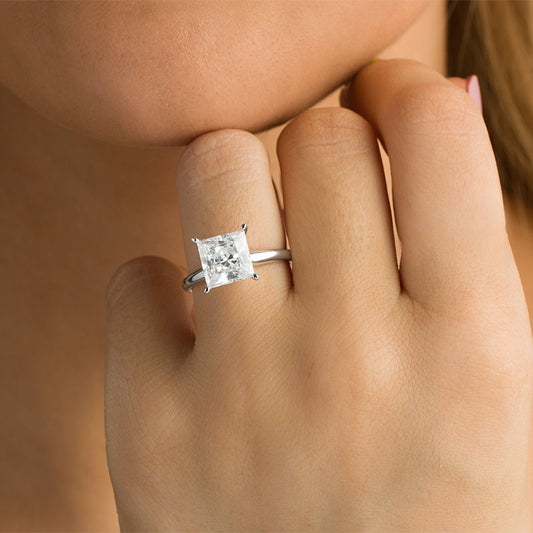 18ct Gold 3ct Lab Grown Princess Cut Solataire Ring