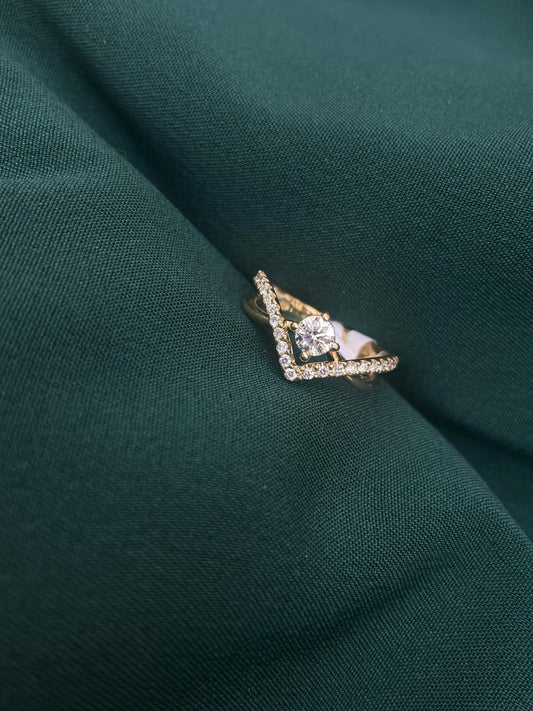 18ct Yellow Gold Natural Diamond Ring