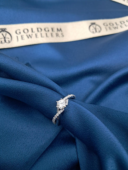 18ct White Gold Natural Diamond Ring